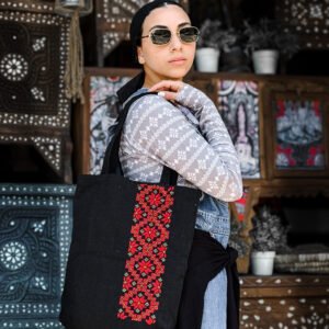 Tarwida tote of roots