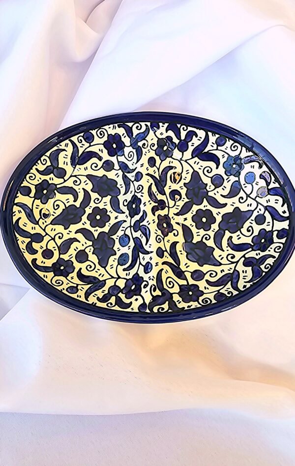 Split serving blue dish - Image 2