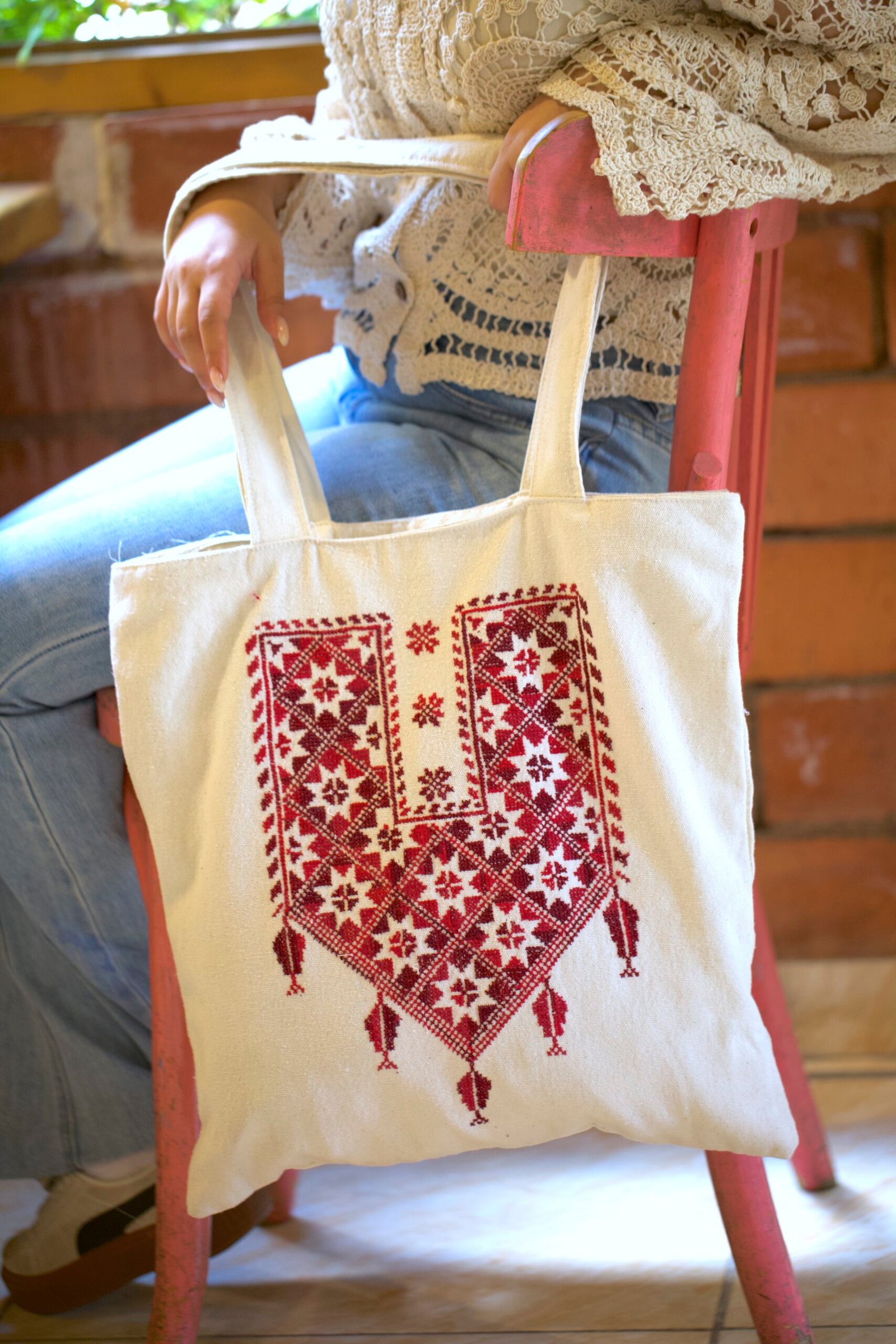 Gazan Thobe Embroidered Beige Tote Bag