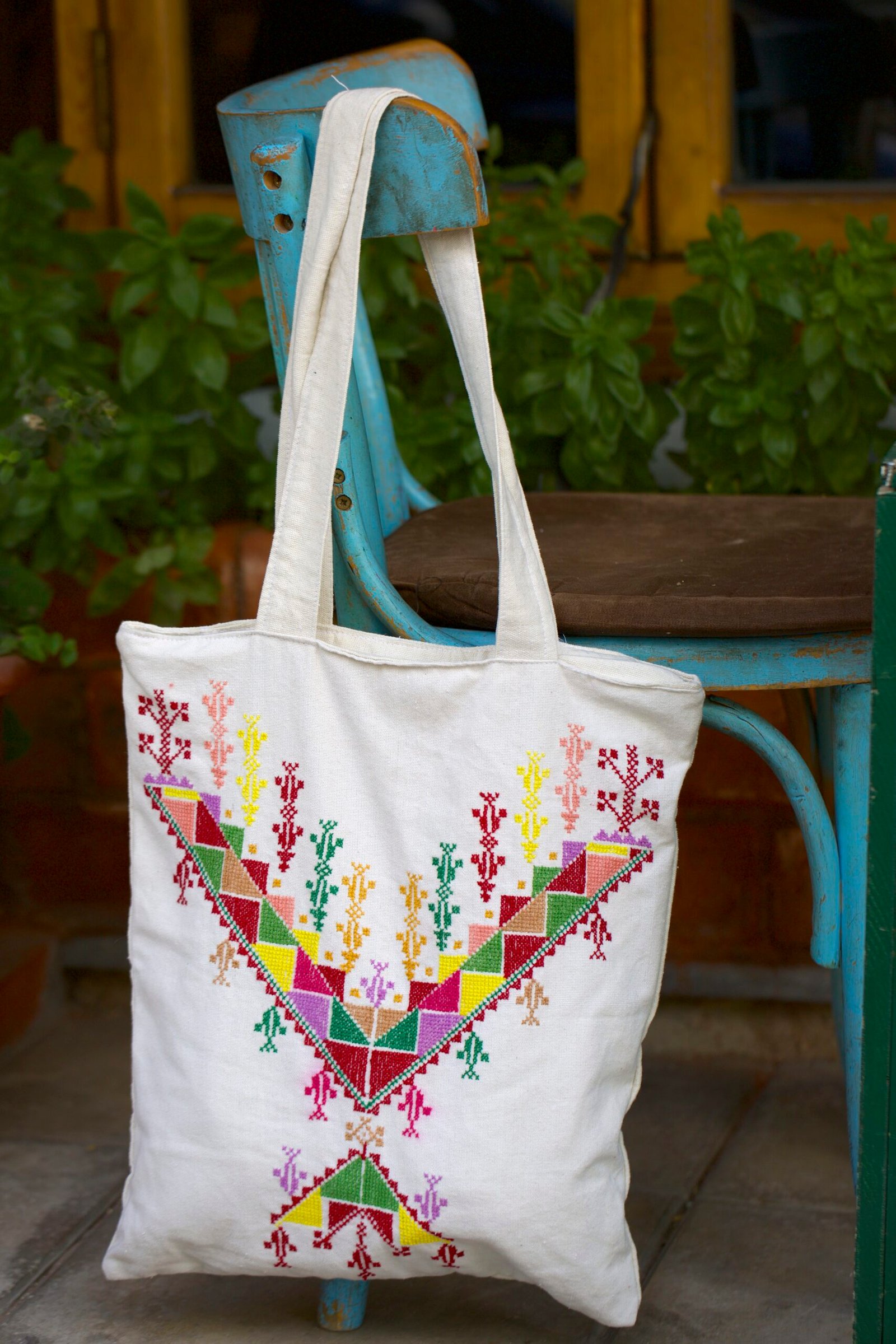 Gazan Thobe Embroidered Colourful Tote Bag - Image 3